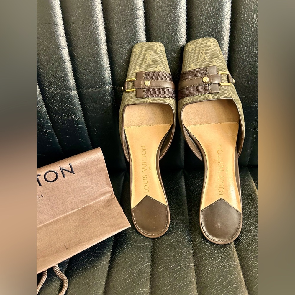 💚Authentic LOUIS VUITTON shoe heels💚